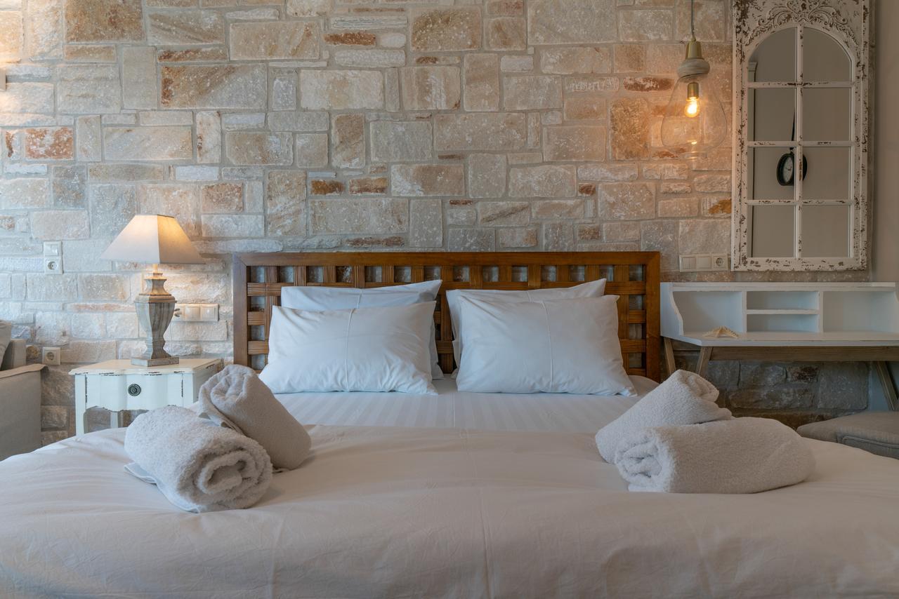 Agorastos Suites Коинира Экстерьер фото