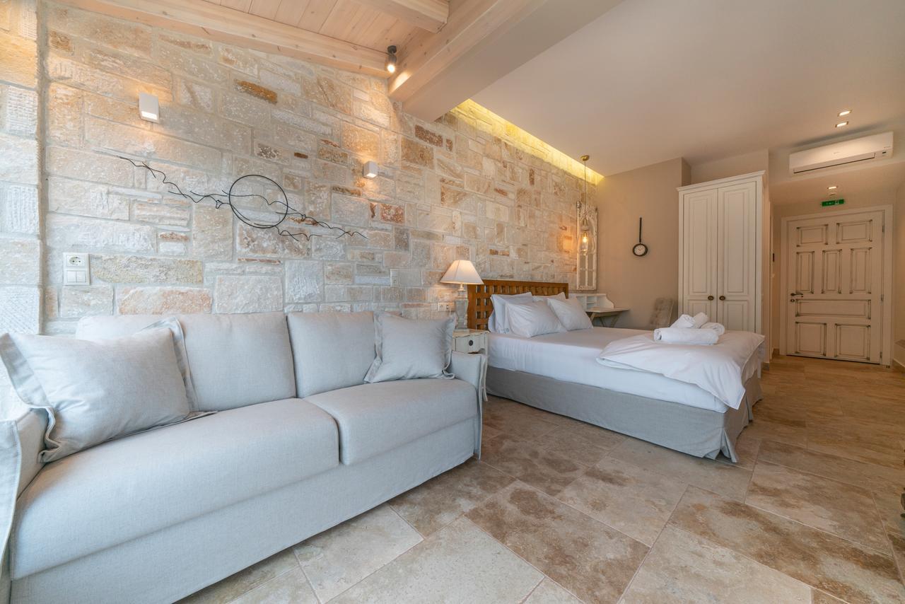 Agorastos Suites Коинира Экстерьер фото
